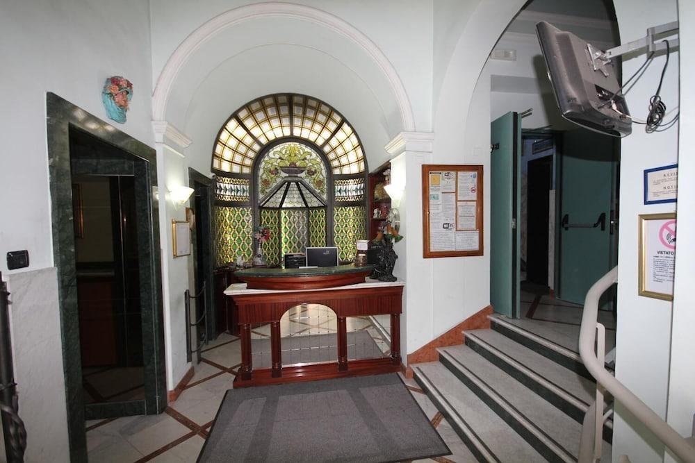 Hotel Marisa Rom